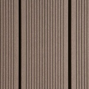 NaturInForm Compact Massive WPC terasinė lenta, juodintos rudos spalvos, rumbuoto paviršiaus