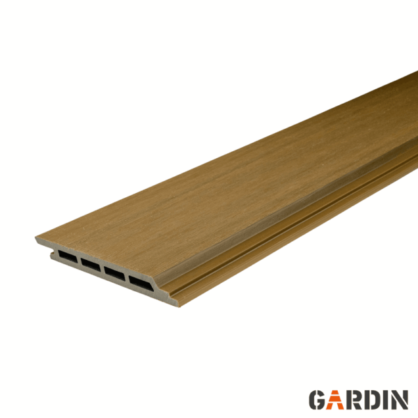 WPC fasadinė dailylentė Gardin Deco Wall Classic, cinamono-tiko rudos spalvos, su medžio tekstūra